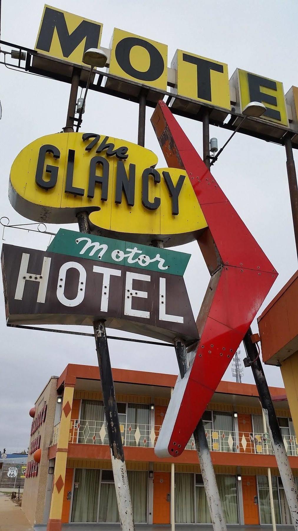 Glancy Motel Clinton Exteriör bild
